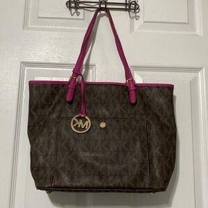 Previously love Michael Kors Kenly Tote Bag, Large - Powder Blush Pink.